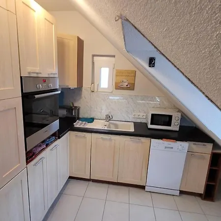 Napfeny Haz Sonnenschein Haus Appartamento